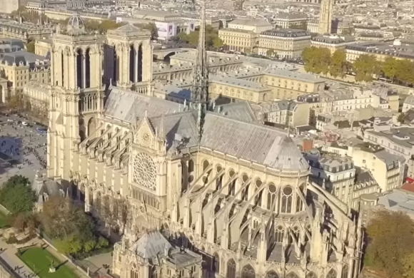 Les racines de Notre-Dame de Paris, un film sur l’histoire de la restitution à l’identique de la charpente