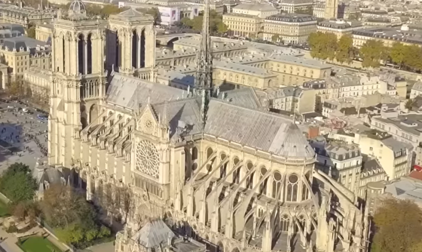 Les racines de Notre-Dame de Paris, un film sur l’histoire de la restitution à l’identique de la charpente